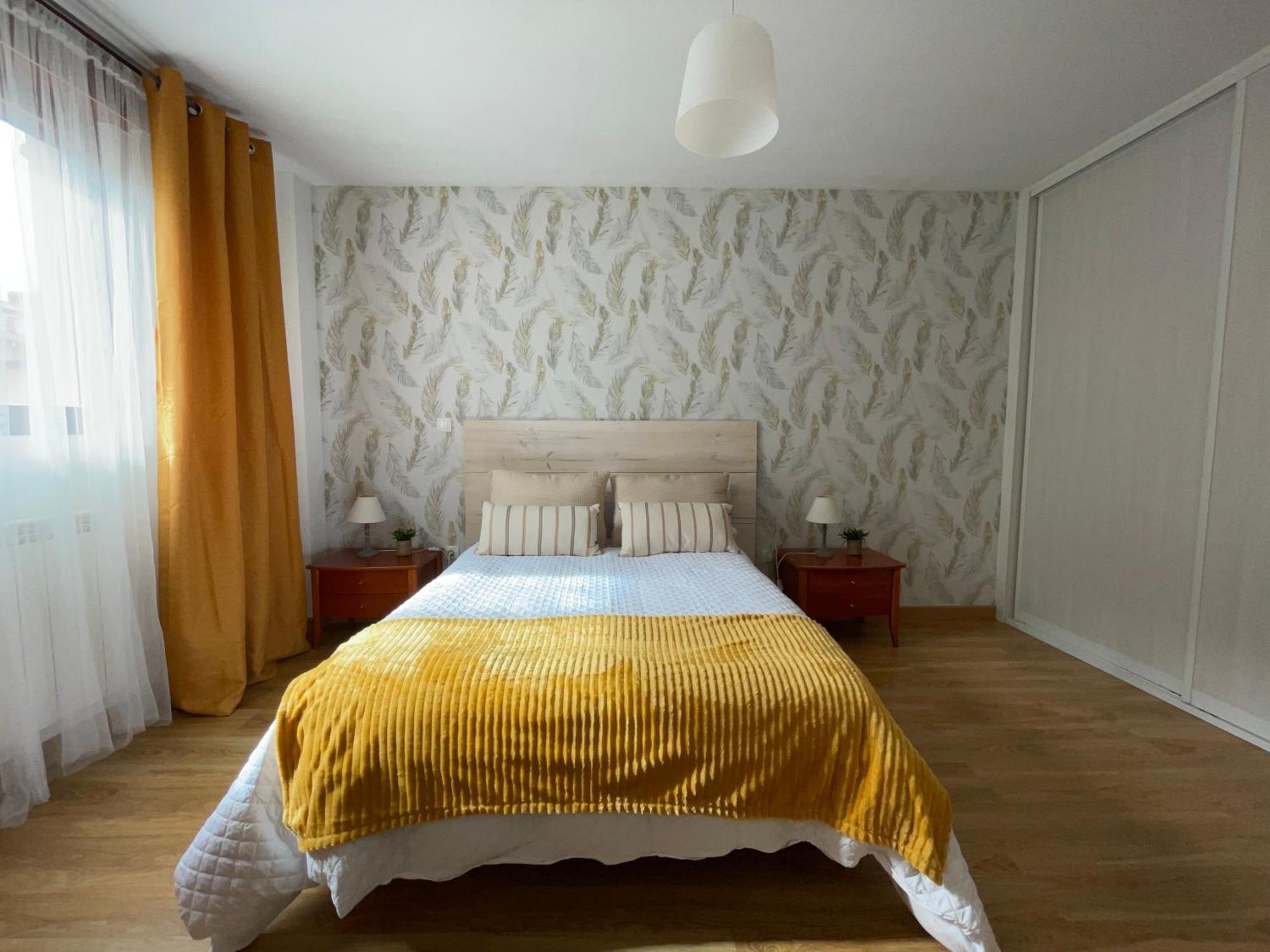 Apartment De *